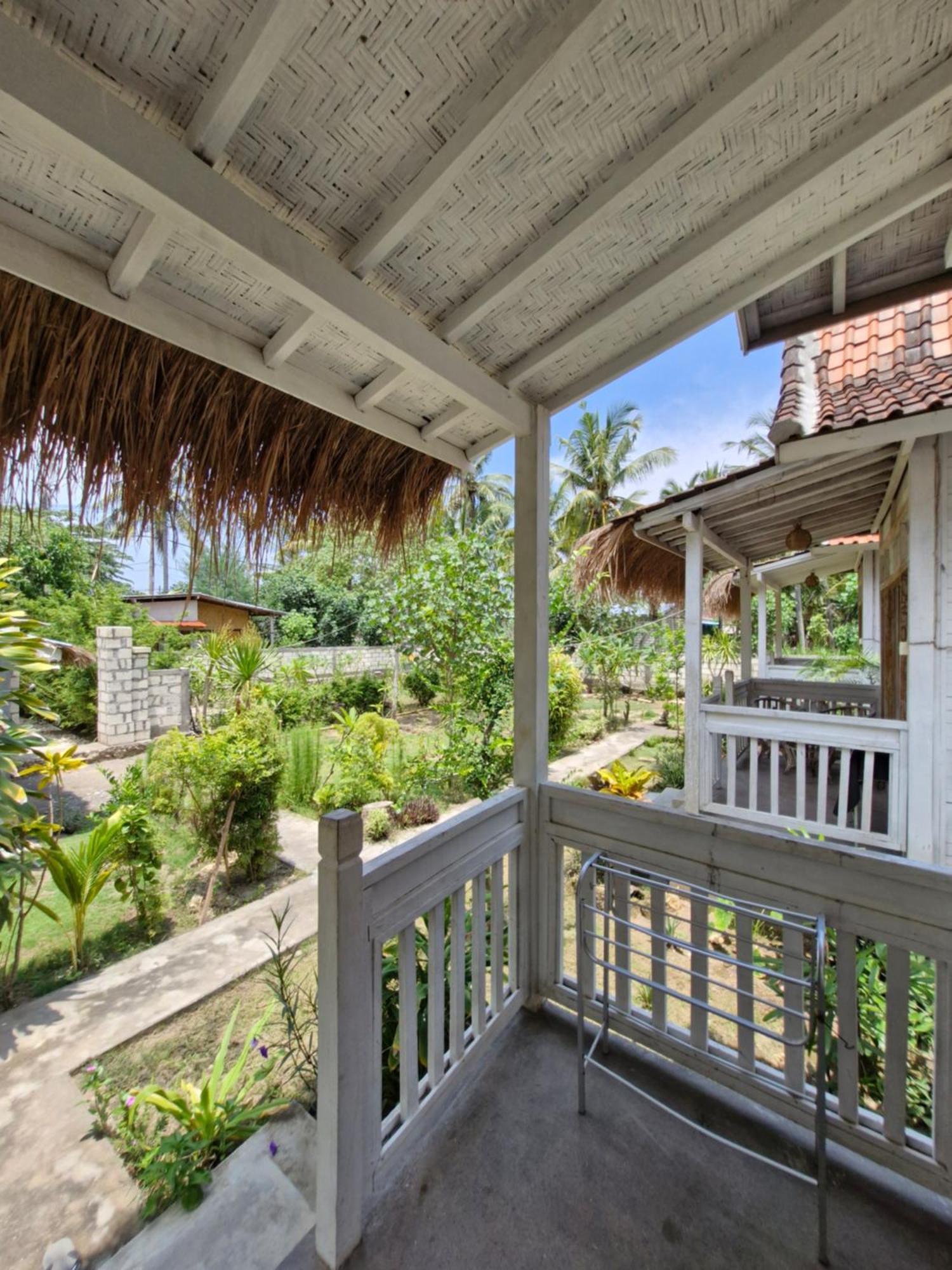 The Layar Homestay Batununggul Экстерьер фото