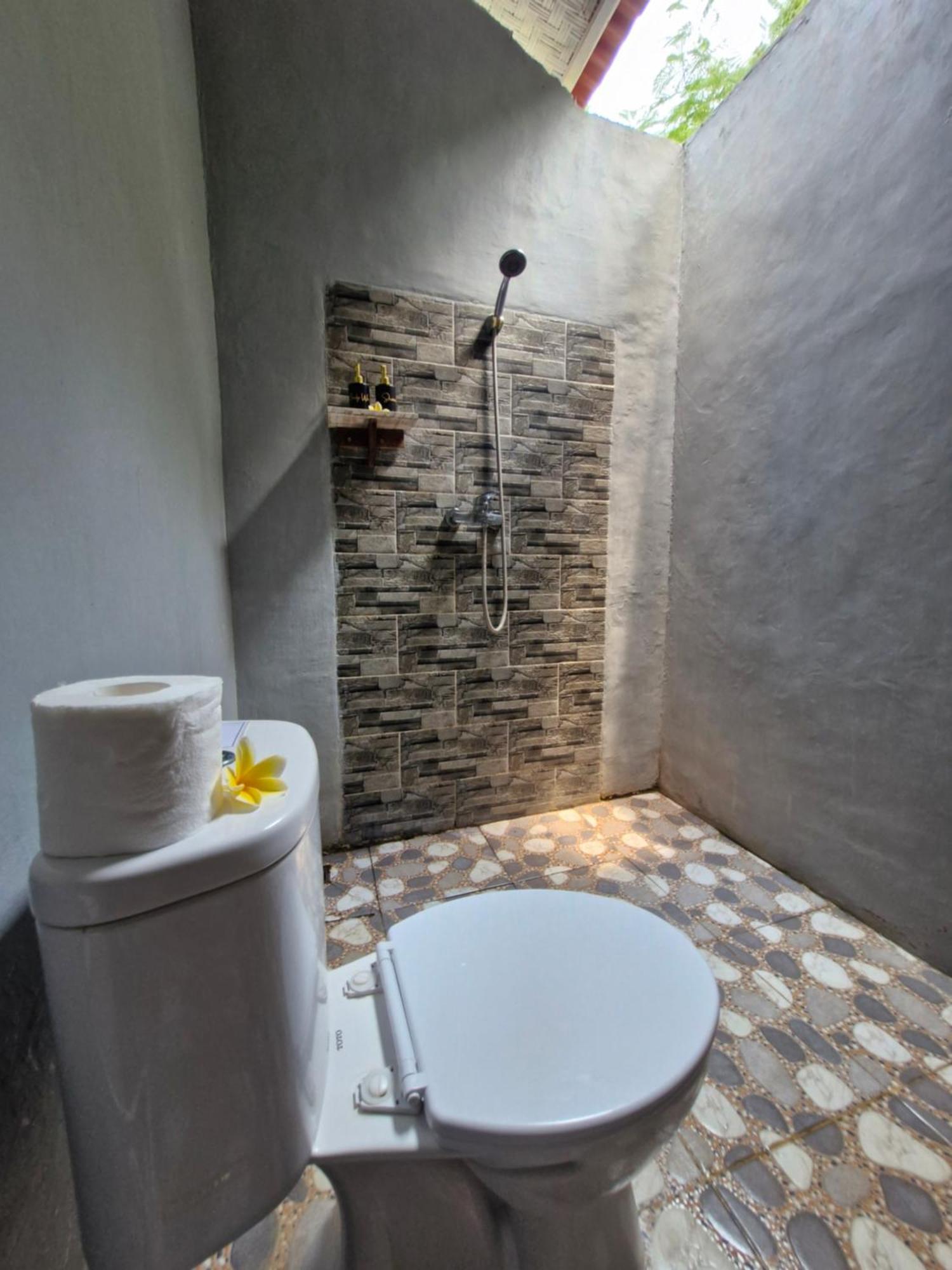 The Layar Homestay Batununggul Экстерьер фото